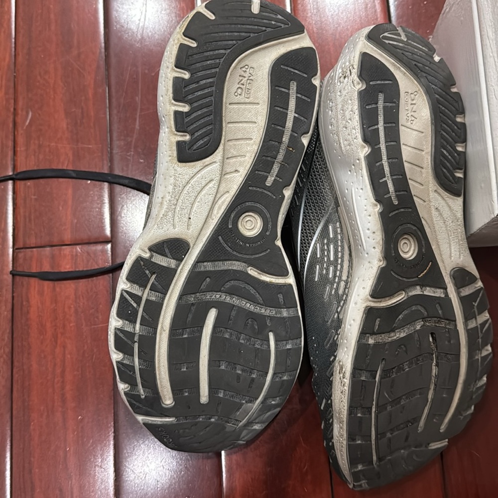 Brooks Glycerin Black sneakers - Picture 2 of 3